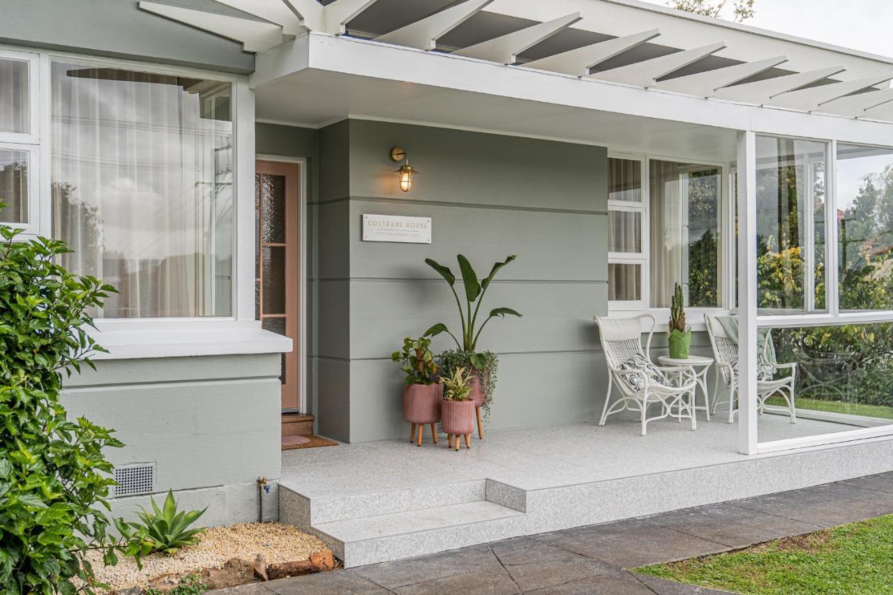 Villa Coltrane House -Luxury Getaway à Mount Gambier Extérieur photo